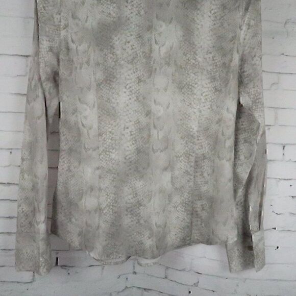 CALVIN KLEIN GREY SNAKESKIN PRINT LONG SLEEVE BUTTON DOWN TOP SIZE XS - Picture 10 of 10